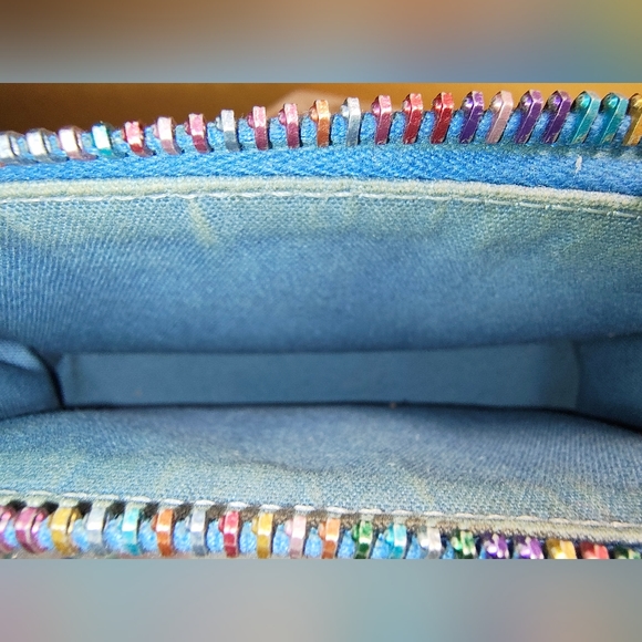 Dooney & Bourke Vintage Rainbow Canvas Wallet - Picture 8 of 8